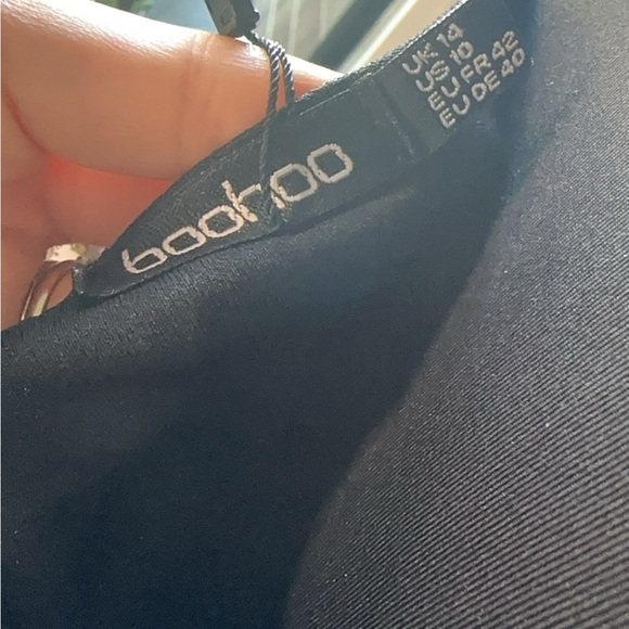 NWT Boohoo Dress - Picture 3 of 3